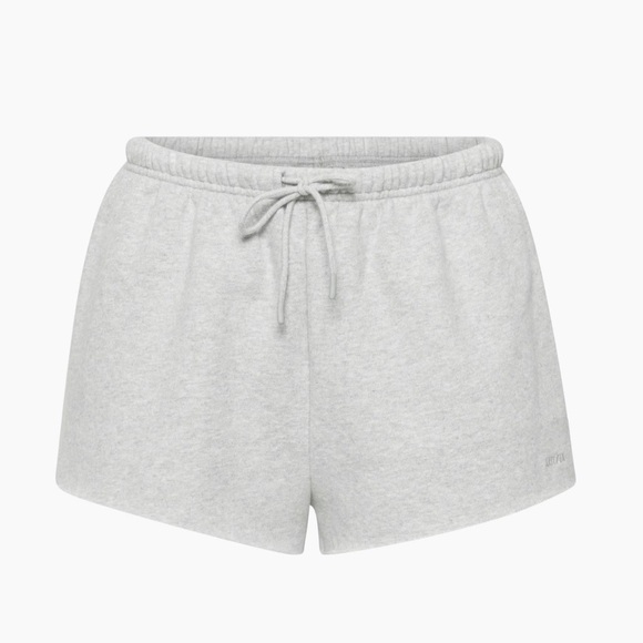 Aritzia | Cozy Fleece Mega Flutter Micro Sweatshort - Picture 2 of 8